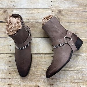 NWOT KOLLAR CLOTHING
3IN1 CONVERTIBLE HARNESS BOOT - TOBACCO SUEDE